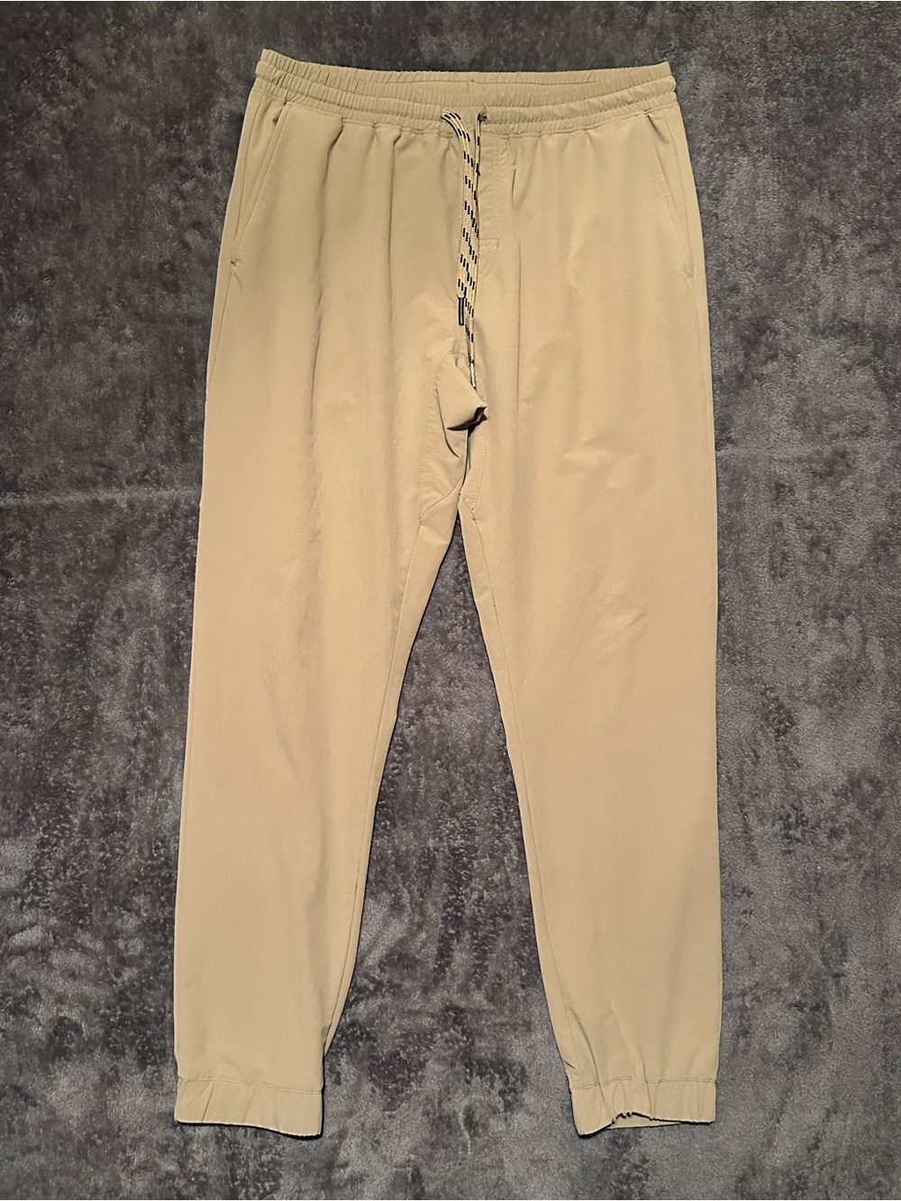Southern Tide Excursion Performance Joggers - Khaki